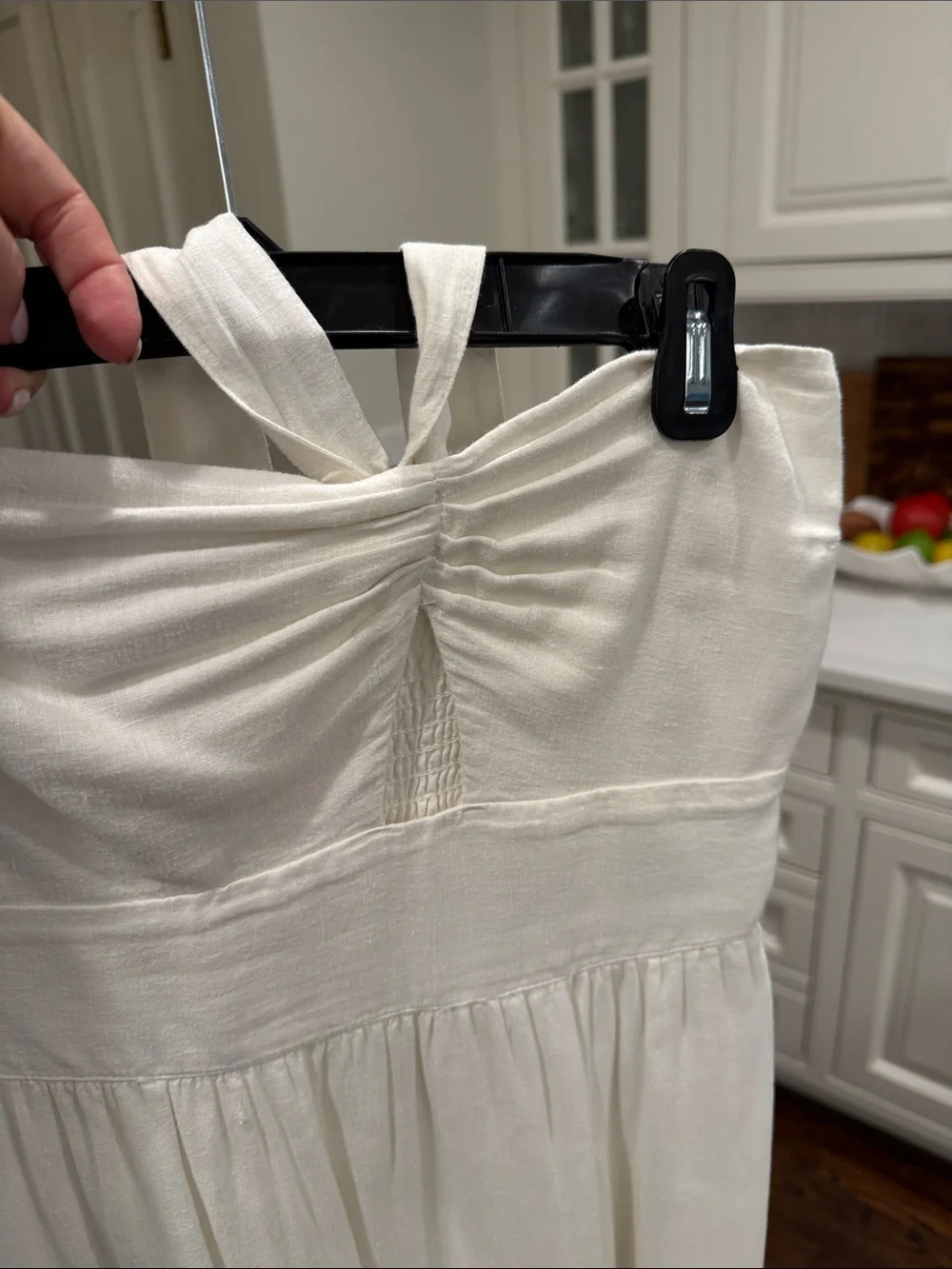 Abercrombie & Fitch lightweight white